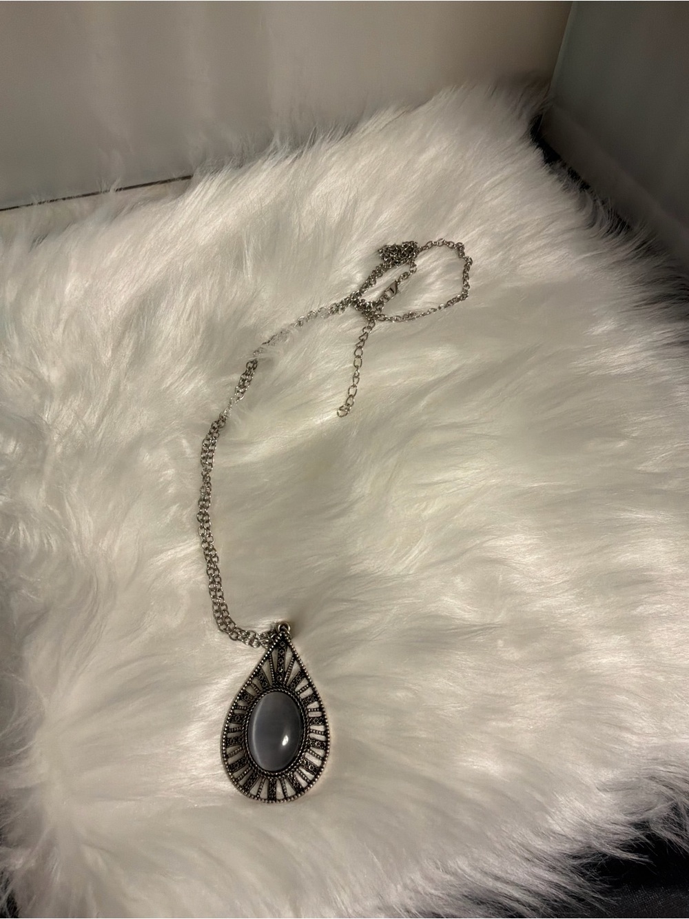 Teardrop Pendant Necklace with Gray Stone - Picture 2 of 3
